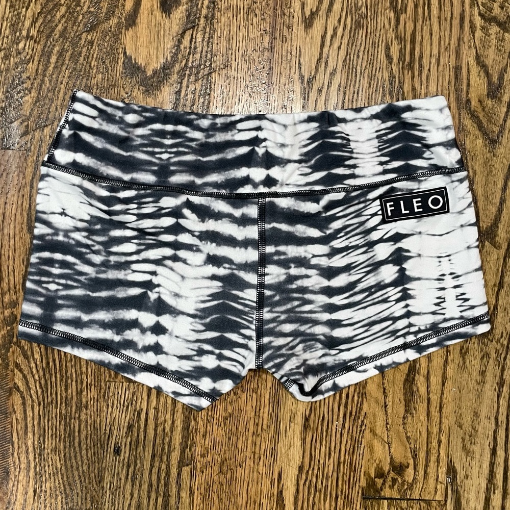 Wild Black Fleo Shorts